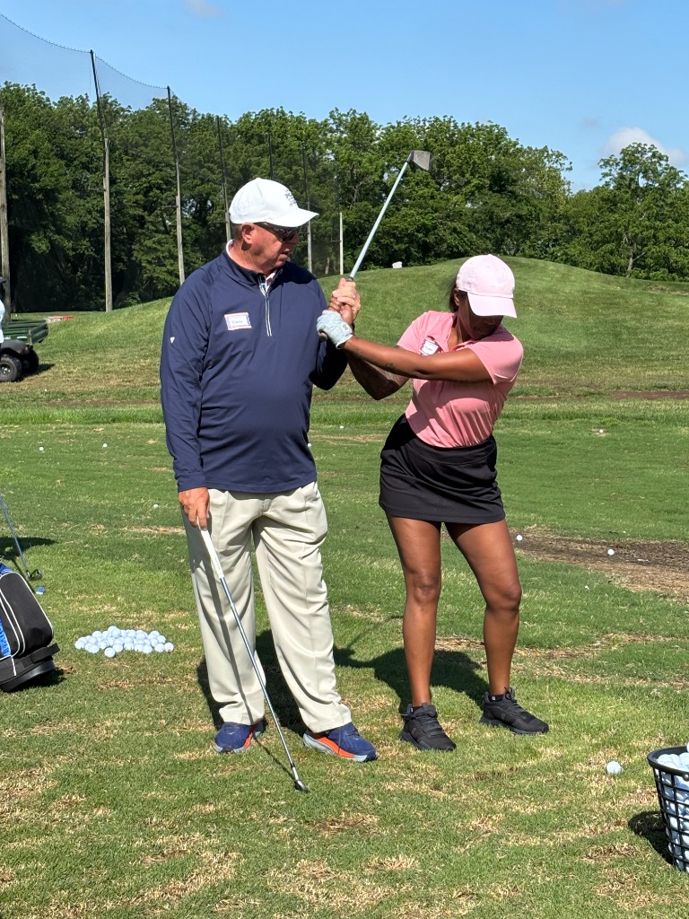 Midwest Grads full swing continuing instruction clinic